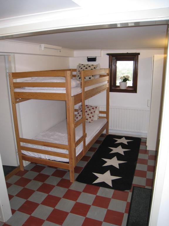 Accommodation For 2 In The Center City Of Lysekil Exterior photo
